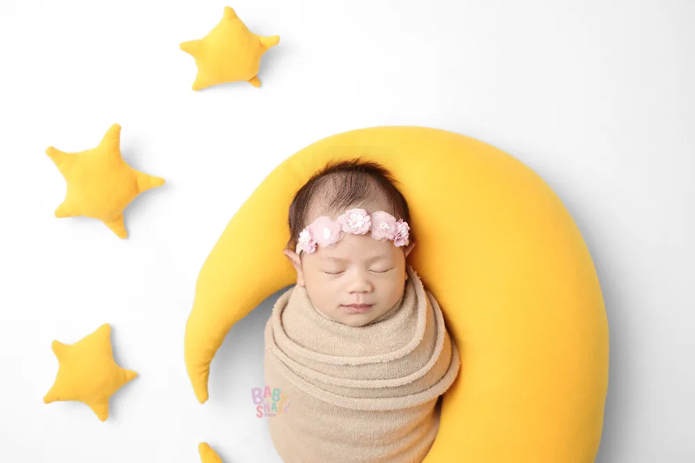 Elite (Themed-Newborn Session)