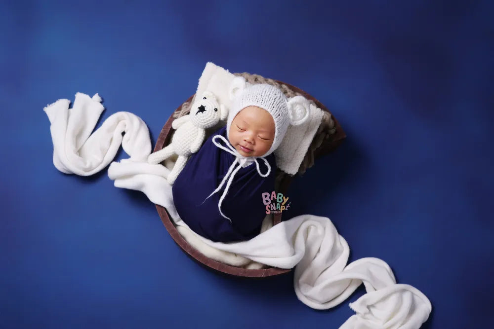 Elite (Themed-Newborn Session)
