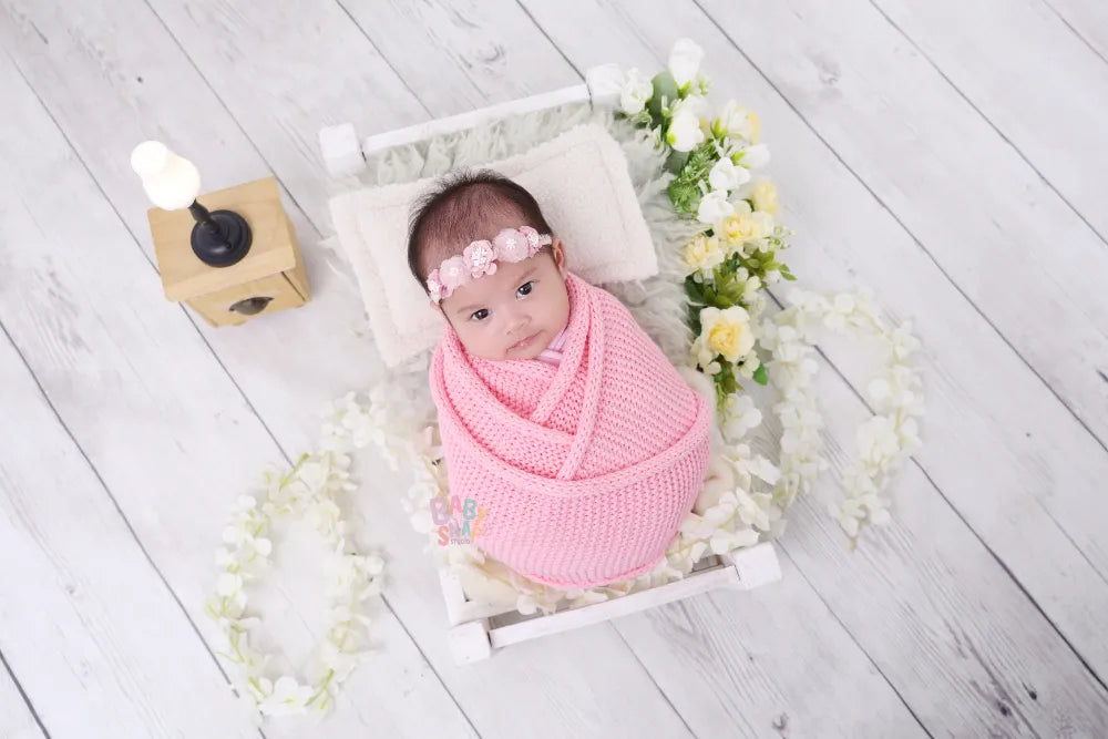 Elite (Themed-Newborn Session)