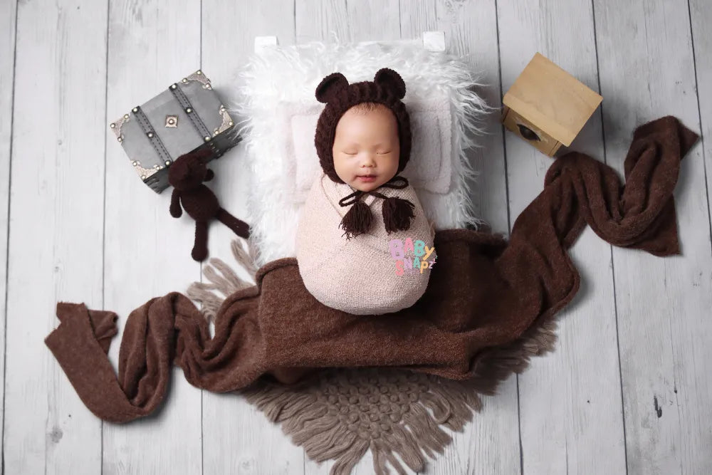 Elite (Themed-Newborn Session)