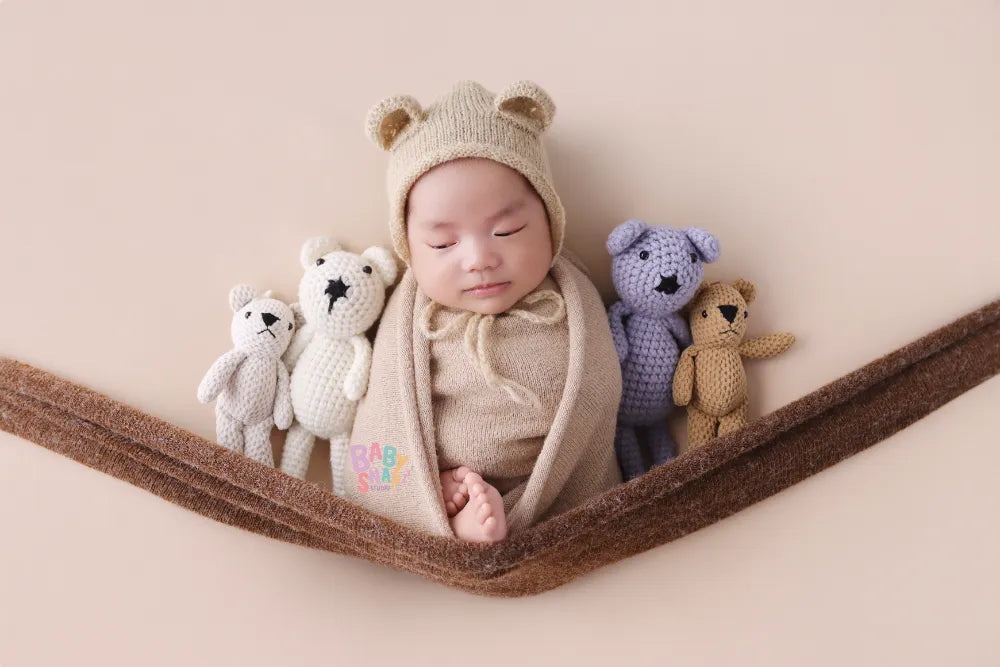 Elite (Themed-Newborn Session)